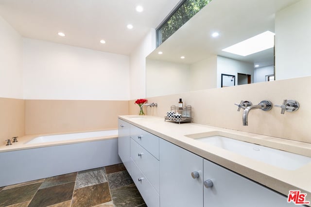 9323 Flicker Way, West Hollywood, CA 90069 — photo 14 of 22