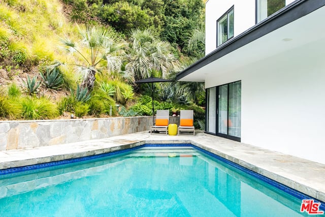 9323 Flicker Way, West Hollywood, CA 90069 — photo 18 of 22