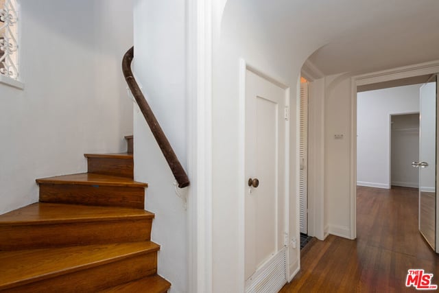 6727 Milner Road, Los Angeles, CA 90068 — photo 25 of 41