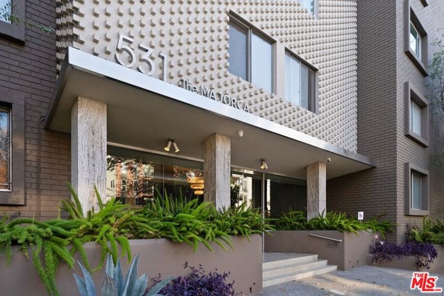 531 N Rossmore Avenue A, Los Angeles, CA 90004 — photo 17 of 18