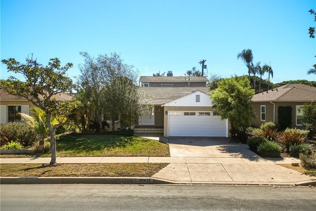 11436 Clarkson Road, Los Angeles, CA 90064 — photo 2 of 61