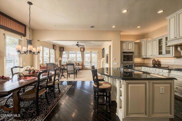 1537 Estuary Way, Oxnard, CA 93035 — photo 18 of 64