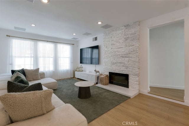22828 Hartland Street, West Hills, CA 91307 — photo 5 of 49