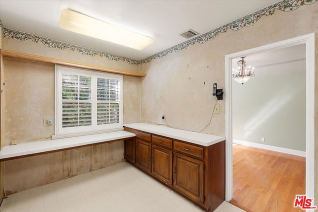 1540 Stanford Drive, Glendale, CA 91205 — photo 11 of 40