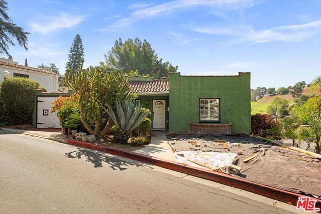 1540 Stanford Drive, Glendale, CA 91205 — photo 2 of 40