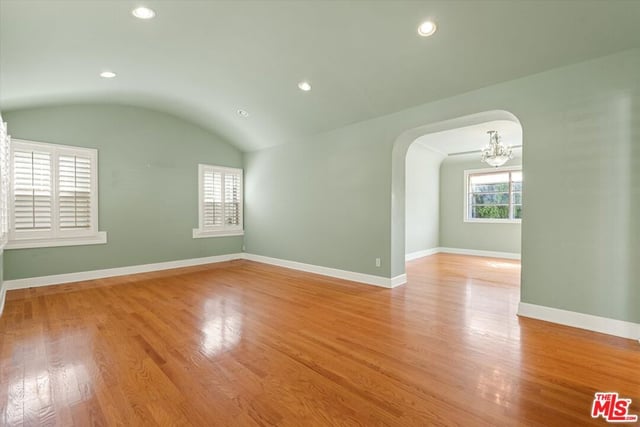 1540 Stanford Drive, Glendale, CA 91205 — photo 5 of 40