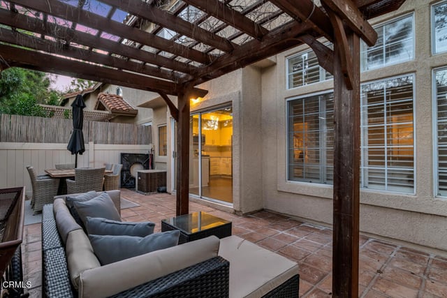 1092 Amberton Lane, Newbury Park, CA 91320 — photo 4 of 23