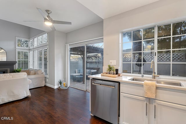 1092 Amberton Lane, Newbury Park, CA 91320 — photo 9 of 23