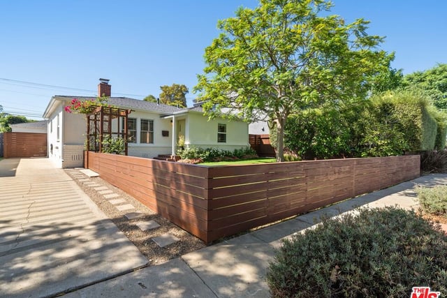 3945 Lyceum Avenue, Los Angeles, CA 90066 — photo 2 of 33