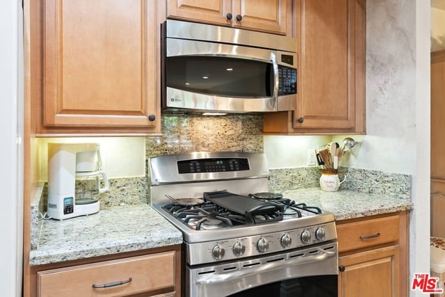 14630 Dickens Street 105, Sherman Oaks, CA 91403 — photo 15 of 36