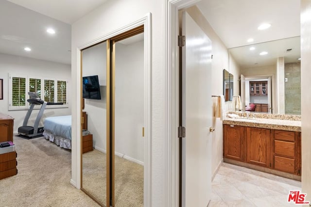 14630 Dickens Street 105, Sherman Oaks, CA 91403 — photo 20 of 36