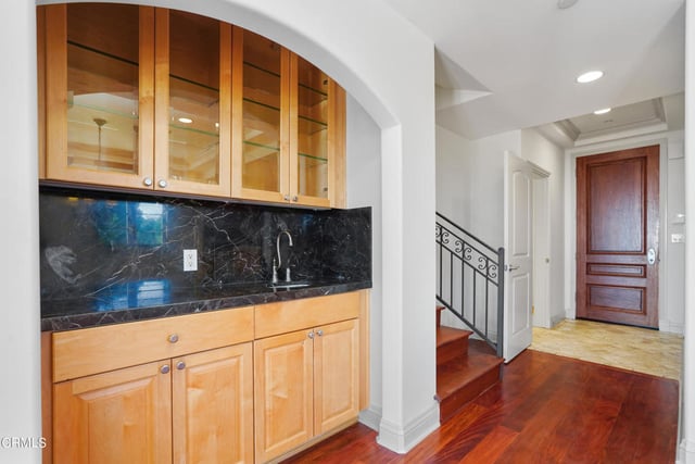 985 N Michillinda Avenue 212, Pasadena, CA 91107 — photo 13 of 39
