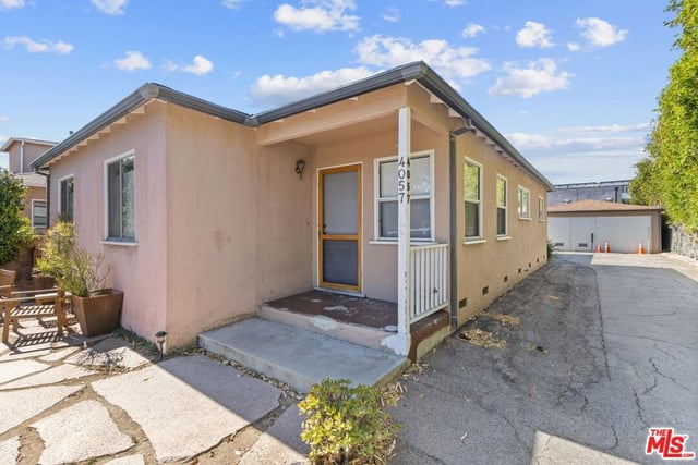 4057 Tivoli Avenue, Los Angeles, CA 90066 — photo 3 of 34