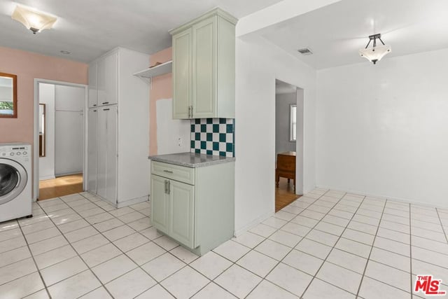 4057 Tivoli Avenue, Los Angeles, CA 90066 — photo 7 of 34