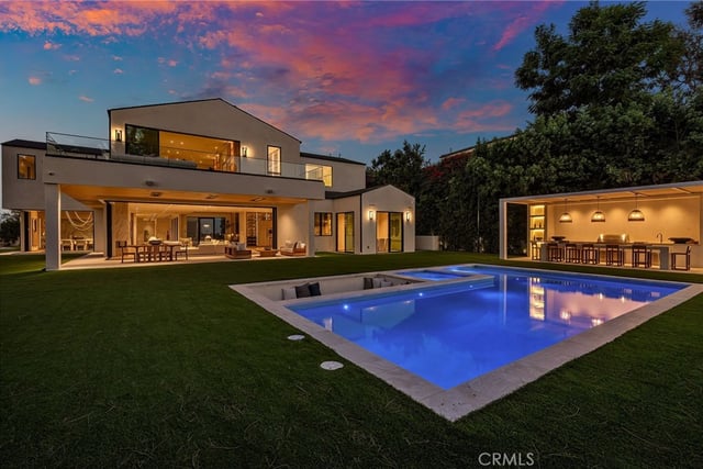16093 Royal Oak Road, Encino, CA 91436 — photo 16 of 74