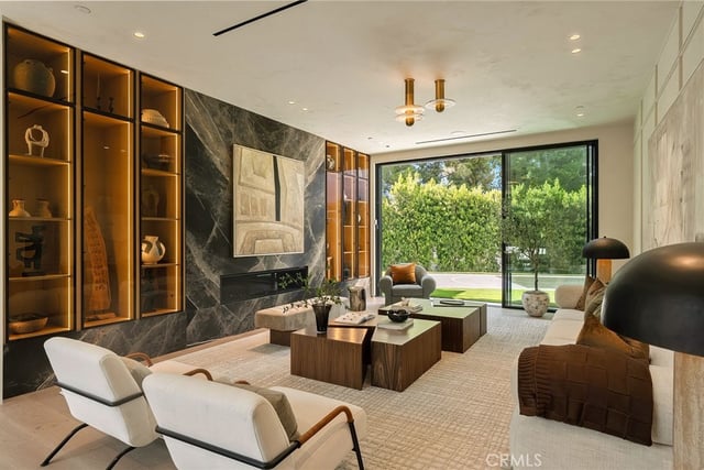 16093 Royal Oak Road, Encino, CA 91436 — photo 40 of 74