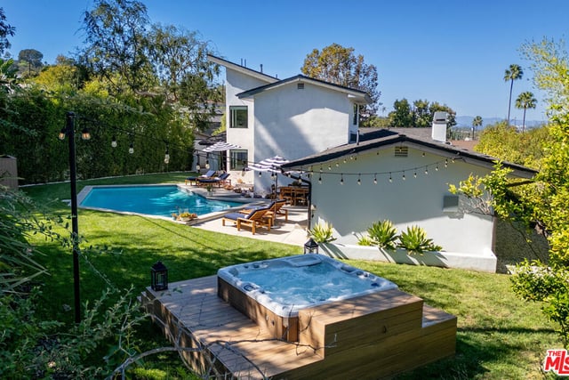 3658 Willowcrest Avenue, Studio City, CA 91604 — photo 2 of 67