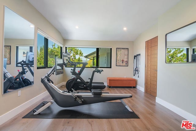 3658 Willowcrest Avenue, Studio City, CA 91604 — photo 31 of 67