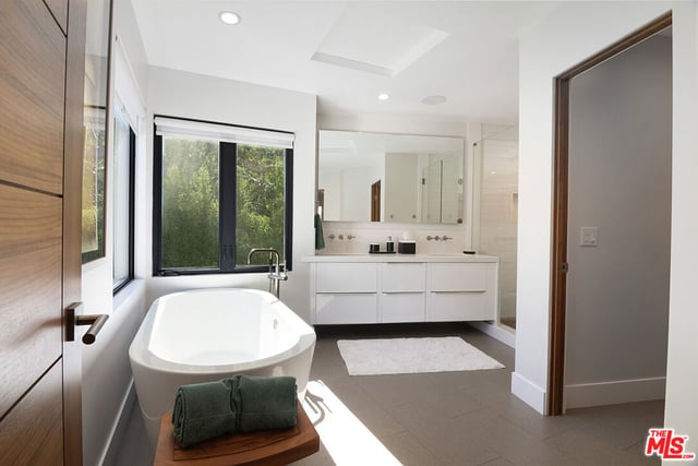 3658 Willowcrest Avenue, Studio City, CA 91604 — photo 47 of 67