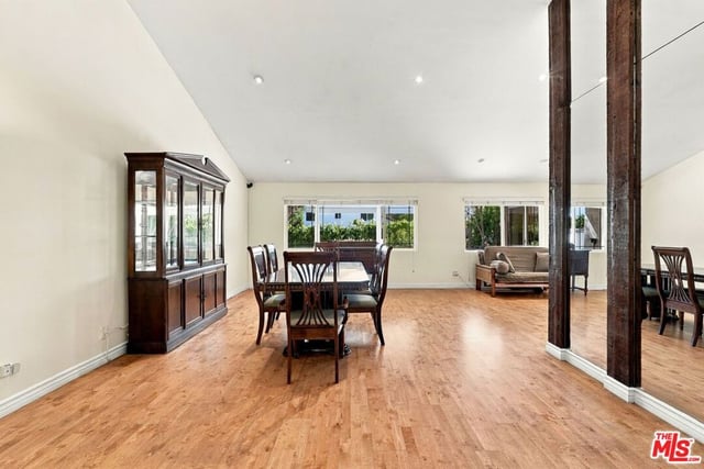 21404 Germain Street, Chatsworth, CA 91311 — photo 15 of 32