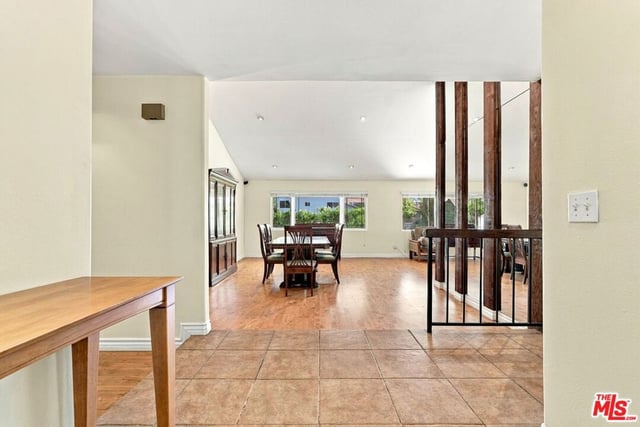 21404 Germain Street, Chatsworth, CA 91311 — photo 8 of 32