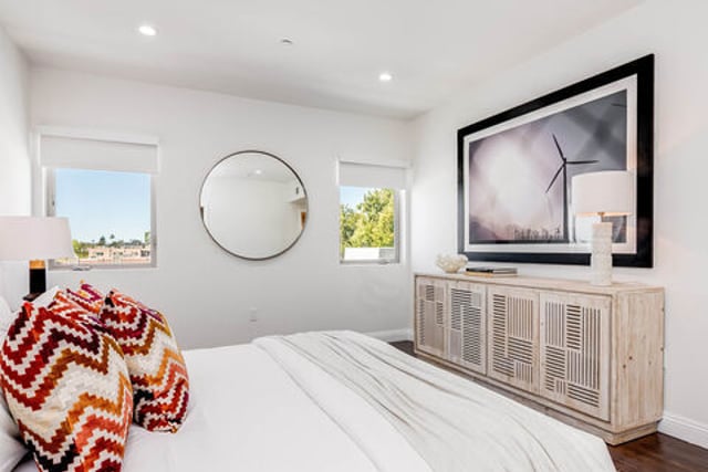 11218 Camarillo Street 406, Toluca Lake, CA 91602 — photo 25 of 37