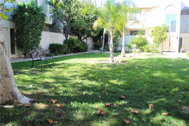 5317 Coldwater Canyon Avenue D, Sherman Oaks, CA 91401 — photo 14 of 19