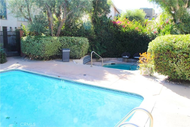 5317 Coldwater Canyon Avenue D, Sherman Oaks, CA 91401 — photo 18 of 19