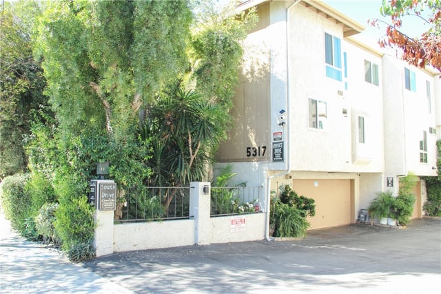 5317 Coldwater Canyon Avenue D, Sherman Oaks, CA 91401 — photo 2 of 19