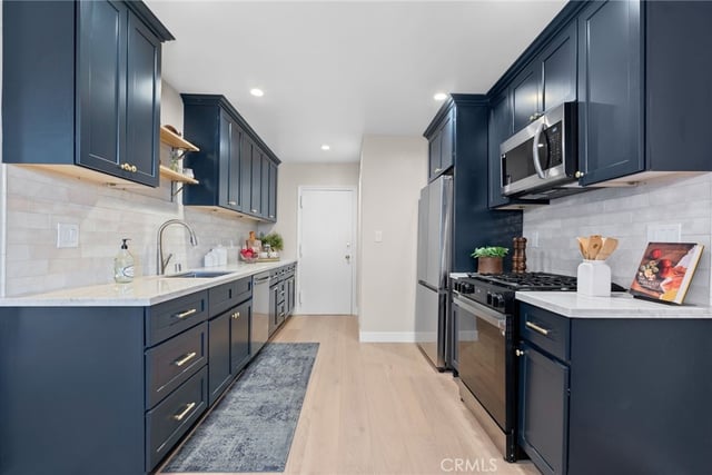 10707 Camarillo Street 314, Toluca Lake, CA 91602 — photo 10 of 25