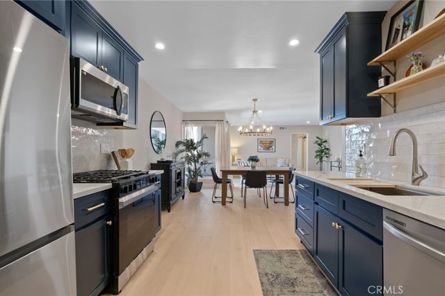 10707 Camarillo Street 314, Toluca Lake, CA 91602 — photo 3 of 25