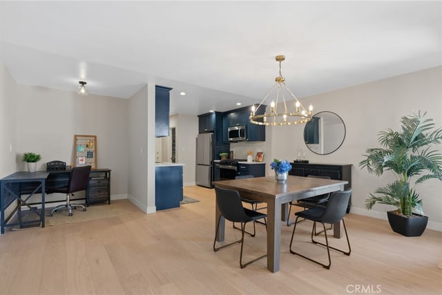 10707 Camarillo Street 314, Toluca Lake, CA 91602 — photo 5 of 25