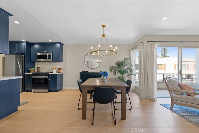 10707 Camarillo Street 314, Toluca Lake, CA 91602 — photo 8 of 25