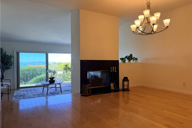 28105 Ridgethorne Court 45, Rancho Palos Verdes, CA 90275 — photo 9 of 48