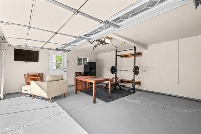 607 W 111th Place, Los Angeles, CA 90044 — photo 17 of 21