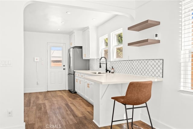 607 W 111th Place, Los Angeles, CA 90044 — photo 7 of 21