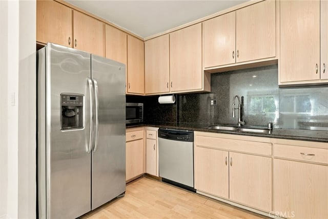 5315 Zelzah Avenue 16, Encino, CA 91316 — photo 10 of 29