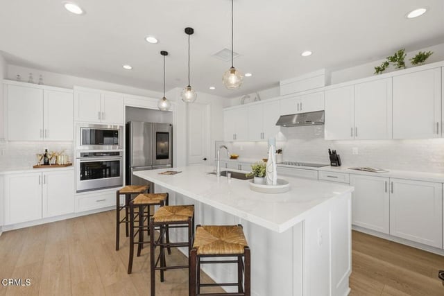 543 San Lorenzo Road, Ventura, CA 93004 — photo 12 of 38
