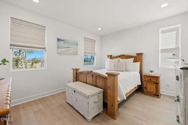 543 San Lorenzo Road, Ventura, CA 93004 — photo 16 of 38