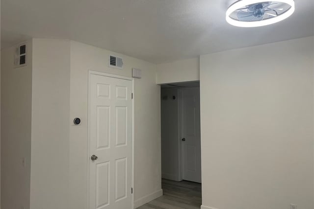 6825 Alabama Avenue 317, Canoga Park, CA 91303 — photo 11 of 17