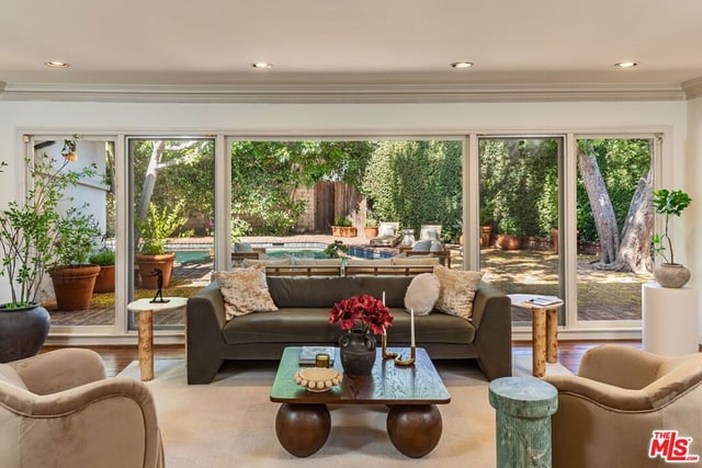 9801 Hillgreen Place, Beverly Hills, CA 90212 — photo 4 of 25