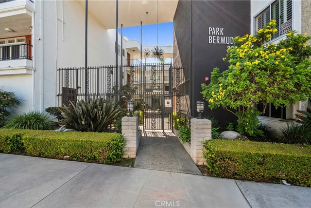 333 Junipero Avenue 1C, Long Beach, CA 90814 — photo 42 of 44