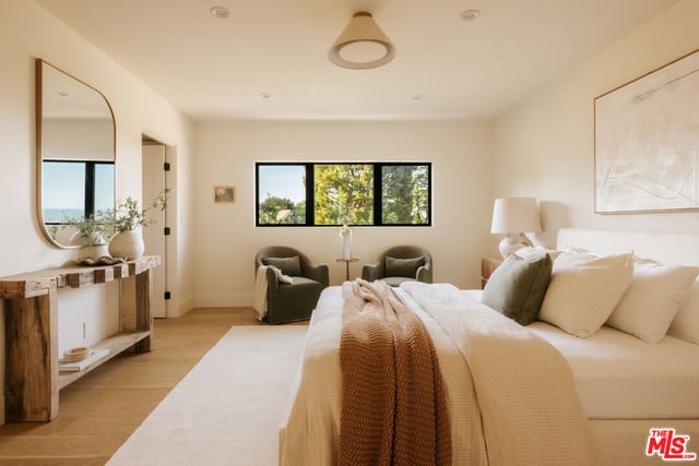 3420 Castlewoods Place, Sherman Oaks, CA 91403 — photo 10 of 35