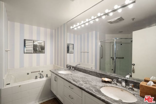 2115 3rd Street 102, Santa Monica, CA 90405 — photo 20 of 25