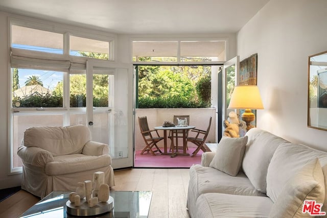 2115 3rd Street 102, Santa Monica, CA 90405 — photo 8 of 25