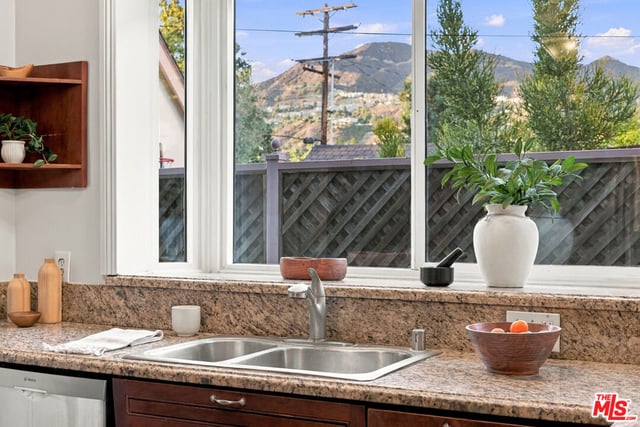 1017 N Howard Street, Glendale, CA 91207 — photo 23 of 56