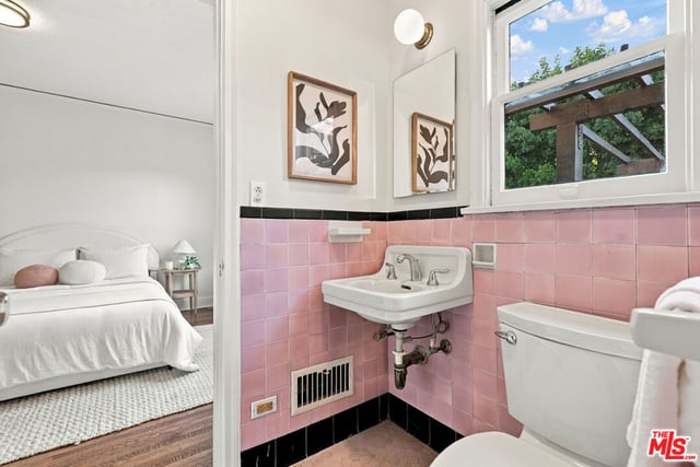 1017 N Howard Street, Glendale, CA 91207 — photo 30 of 56