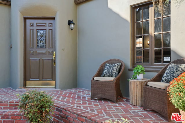 1017 N Howard Street, Glendale, CA 91207 — photo 5 of 56