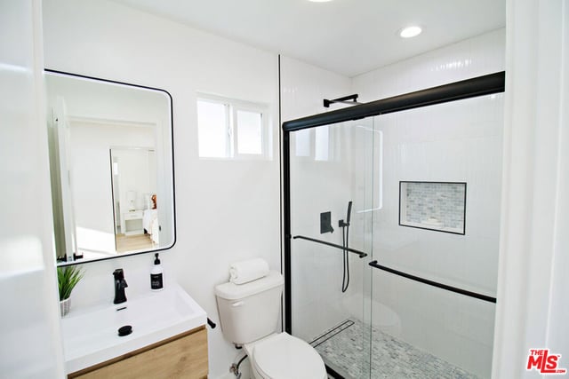 4068 Sutro Avenue, Los Angeles, CA 90008 — photo 23 of 24