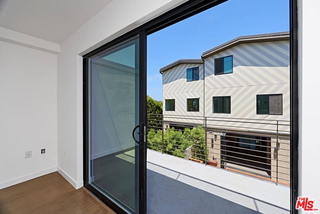 744 Brooks Avenue, Venice, CA 90291 — photo 23 of 26